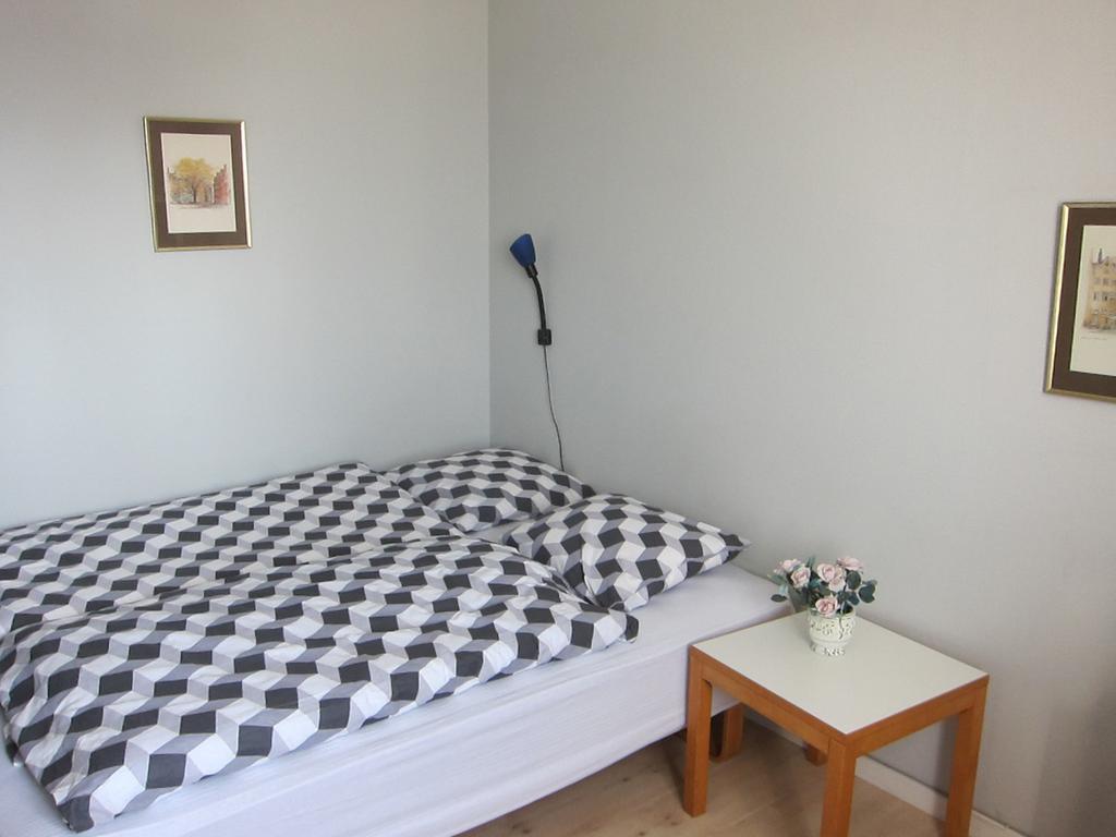 Ronne H Hotel Bagian luar foto